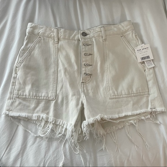 SOLD - NWT Free People Shorts - Picture 3 of 5